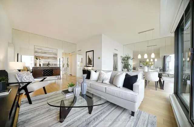 Additional image 7 of 65 Harbour Sq Unit 3603