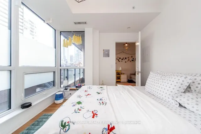 Additional image 27 of 8 Mercer St Unit 318