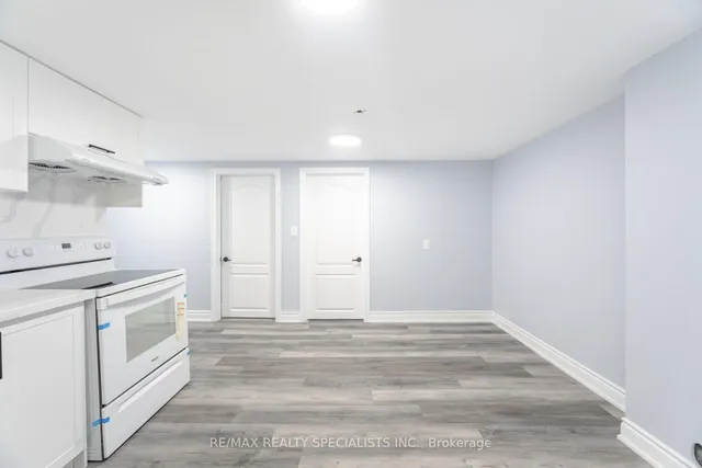 Additional image 34 of 13 Caledon Cres