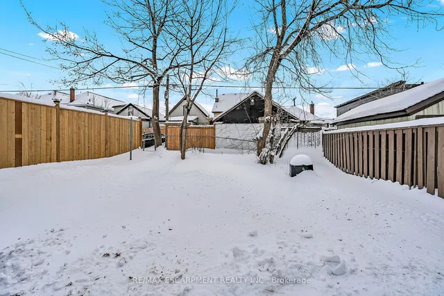 Additional image 32 of 20 Mayflower Ave