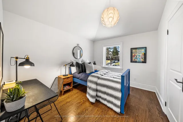 Additional image 24 of 301 Bessborough Dr