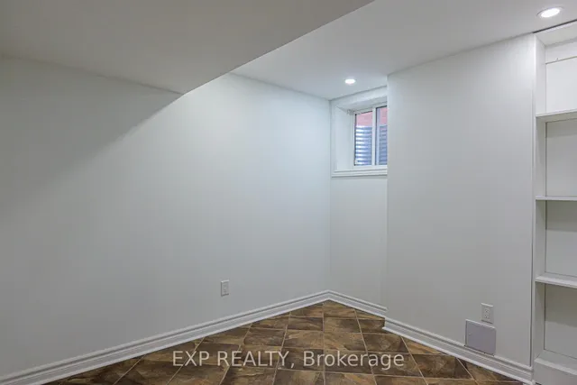 Additional image 37 of 14 Vanwood Cres