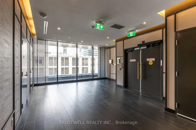 Additional image 31 of 501 Yonge St Unit 5208