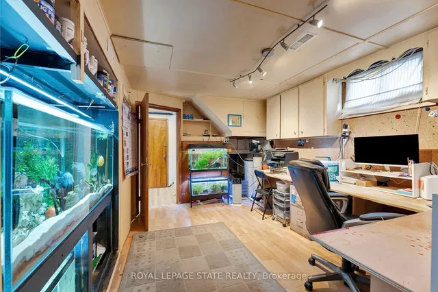 Additional image 21 of 119 David Ave