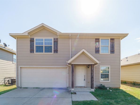 1332 Glen Garden Dr, Fort Worth, TX 76104