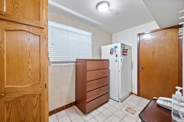 Additional image 36 of 1010 Mannington Lane