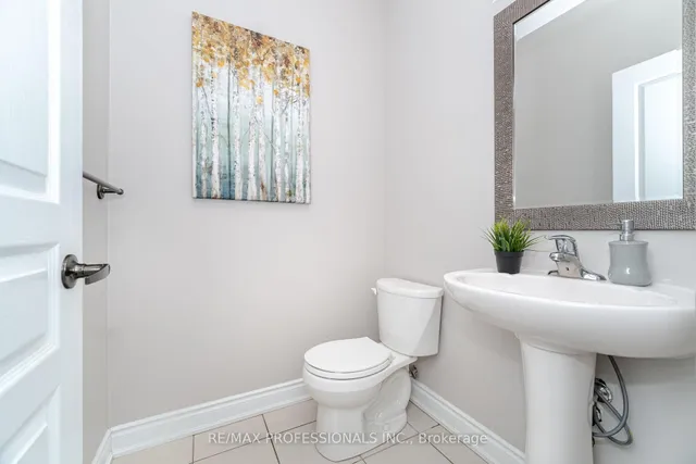 Additional image 26 of 35 Lampman Cres