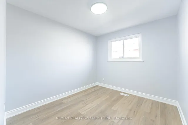 Additional image 21 of 13 Caledon Cres