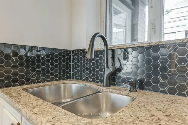 Additional image 26 of 140 Simcoe St Unit 1520