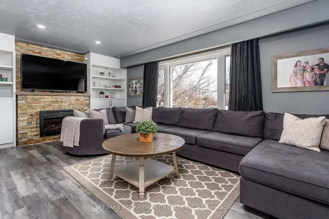 Additional image 7 of 82 DREGER Ave