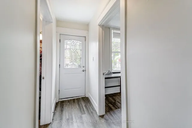 Additional image 18 of 185 Simcoe St