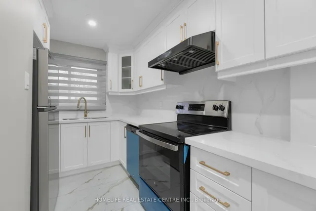 Additional image 14 of 11 Jason Sq