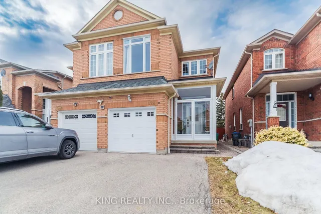 928 Ledbury Cres