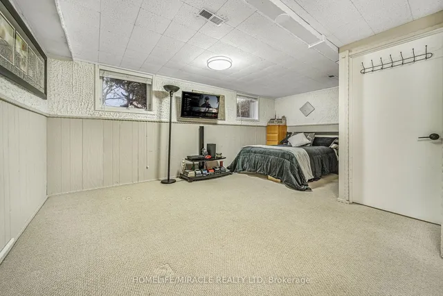 Additional image 12 of 38 River View Dr