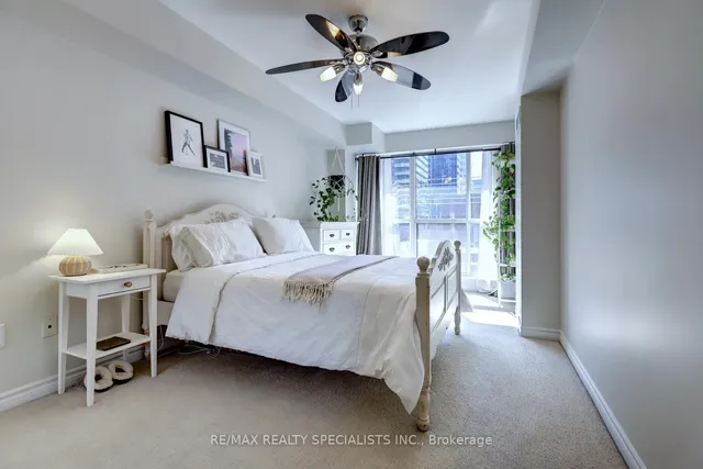 Additional image 25 of 250 Wellington St Unit 237