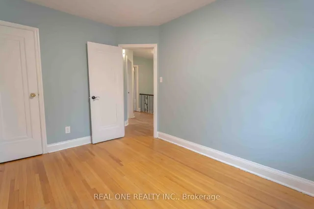 Additional image 23 of 21 Marlee Ave