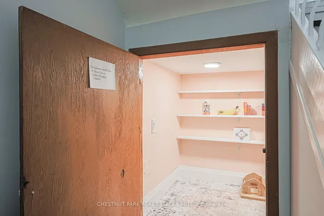 Additional image 32 of 142 Virginia Ave