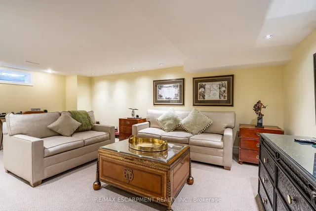 Additional image 35 of 91 Edgewater Dr