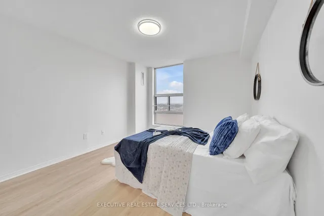 Additional image 33 of 15 Kensington Rd Unit 1209