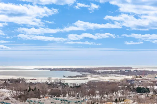 Additional image 39 of 66 Kippendavie Ave Unit 315