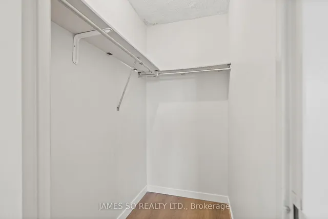 Additional image 20 of 20 Fashion Roseway N/A Unit 408