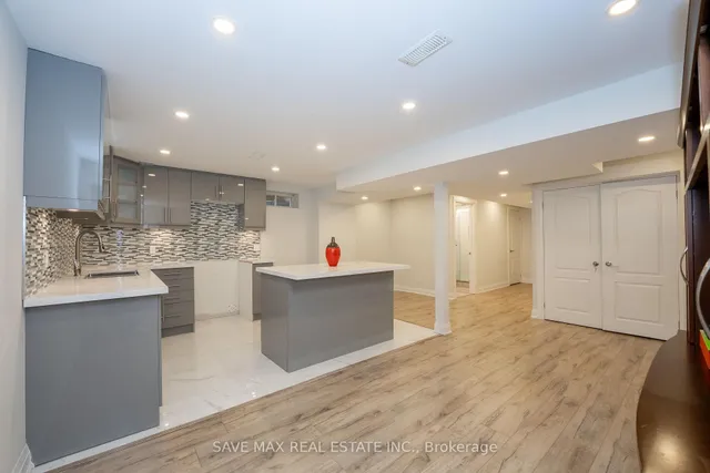 Additional image 37 of 36 Roulette Cres