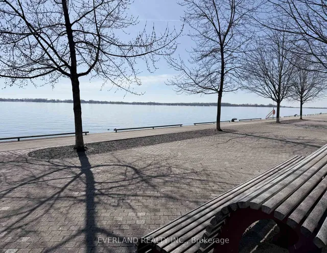 Additional image 33 of 39 Queens Quay Unit 840