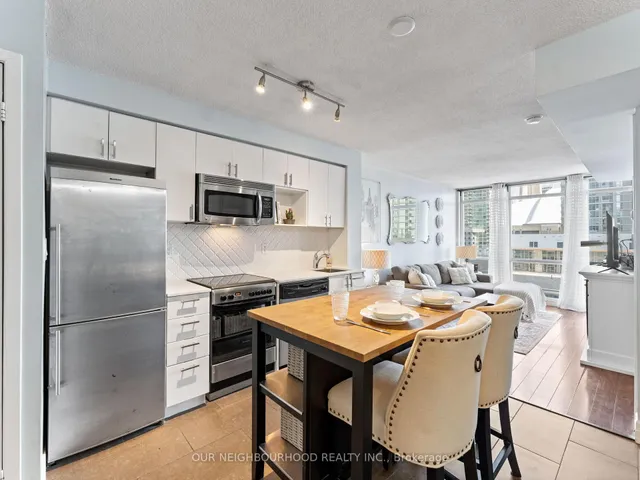 Additional image 34 of 15 Fort York Blvd Unit 1208