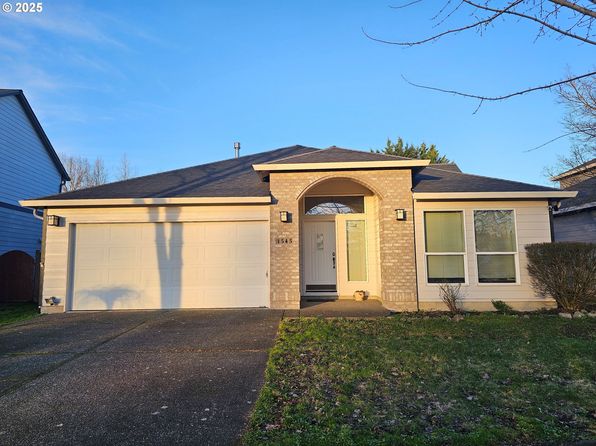 1545 NE Gertz Rd, Portland, OR 97211