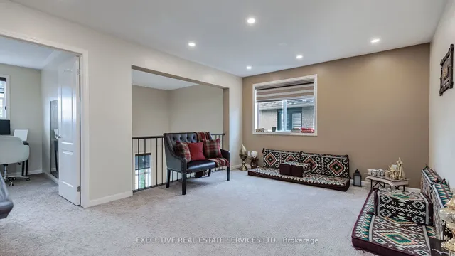 Additional image 18 of 1129 Meighen Way