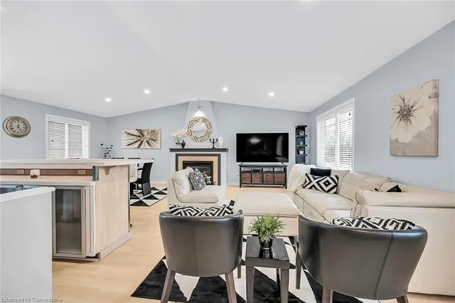 Additional image 27 of 5372 Spruce Ave