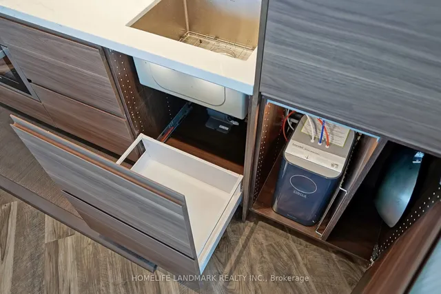 Additional image 36 of 33 Bay St Unit 4304