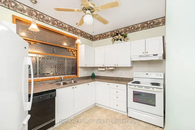 Additional image 12 of 84 Greentrail Dr