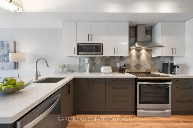 Additional image 5 of 16 McAdam Ave Unit 202