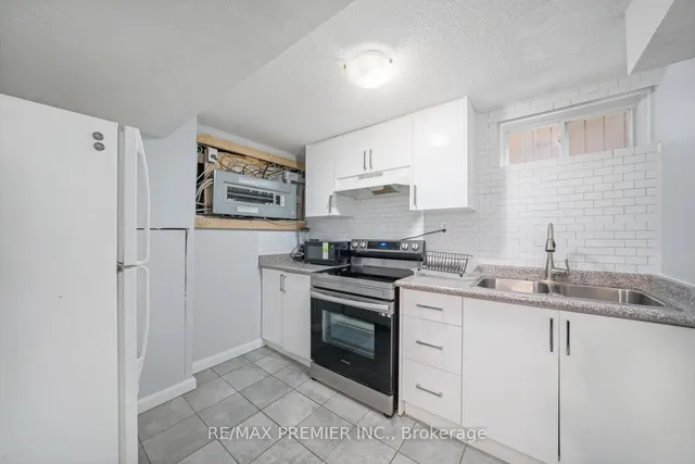 Additional image 22 of 122 Robert Hicks Dr