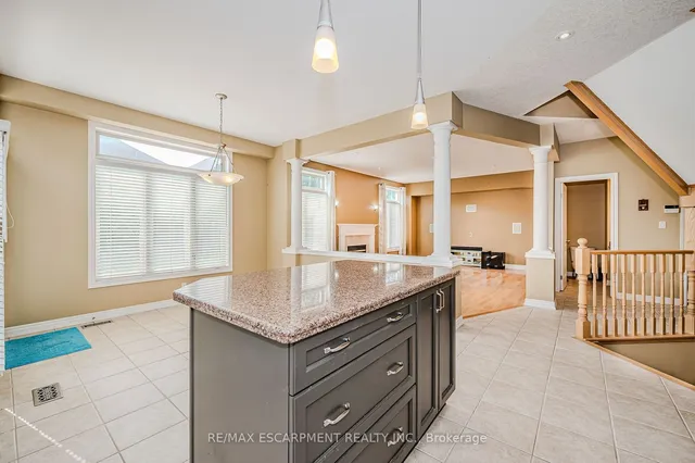 Additional image 11 of 76 Moorland Cres