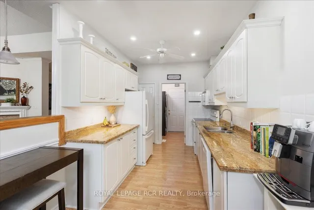 Additional image 13 of 95 Twentyplace Blvd Unit 3