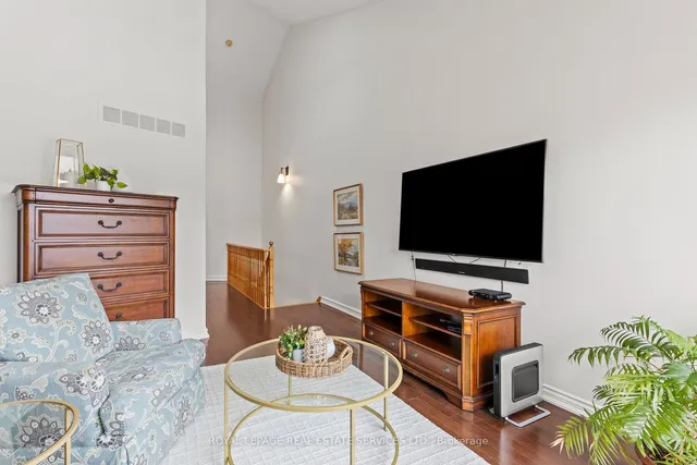 Additional image 21 of 2110 New St Unit 8