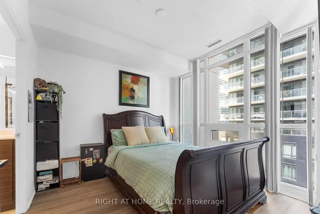 Additional image 16 of 59 Annie Craig Dr Unit 715