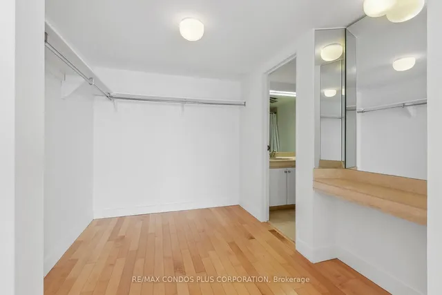 Additional image 17 of 65 HARBOUR Sq Unit 2008