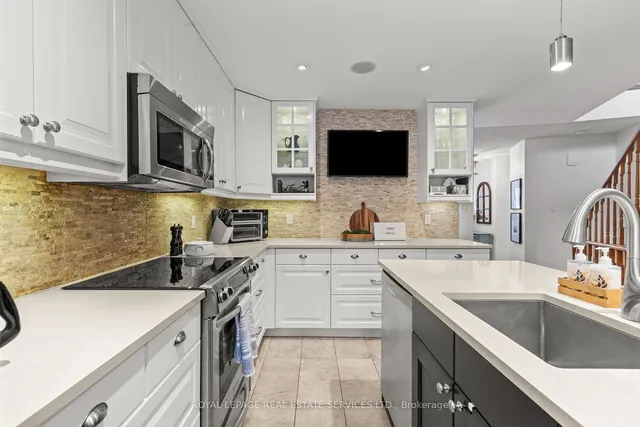 Additional image 16 of 2110 New St Unit 8