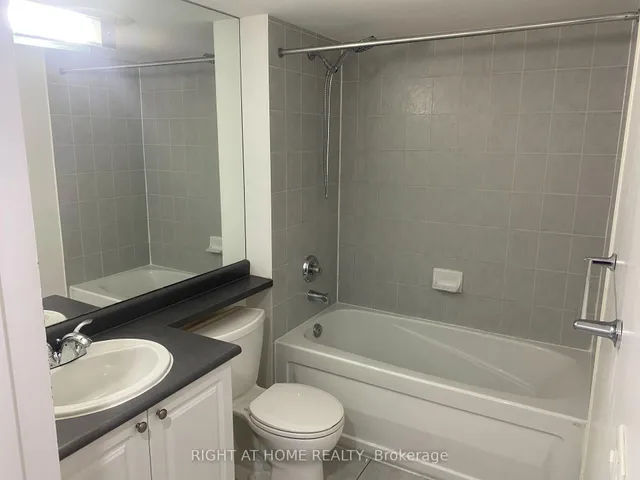 Additional image 14 of 18 Yonge St Unit 1116