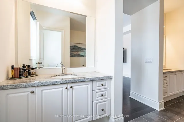 Additional image 31 of 3 Shippee Ave