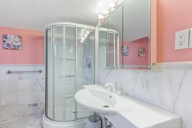 Additional image 23 of 70 Lovilla Blvd