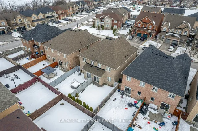 Additional image 31 of 101 Lesabre Cres