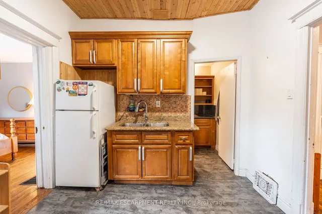 Additional image 29 of 71 Clyde St