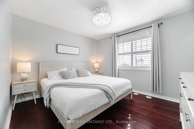 Additional image 31 of 40 Suitor Crt