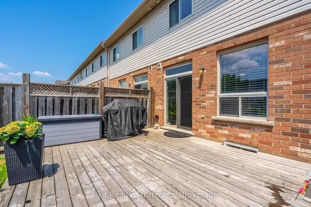 Additional image 45 of 15 Marina Point Cres