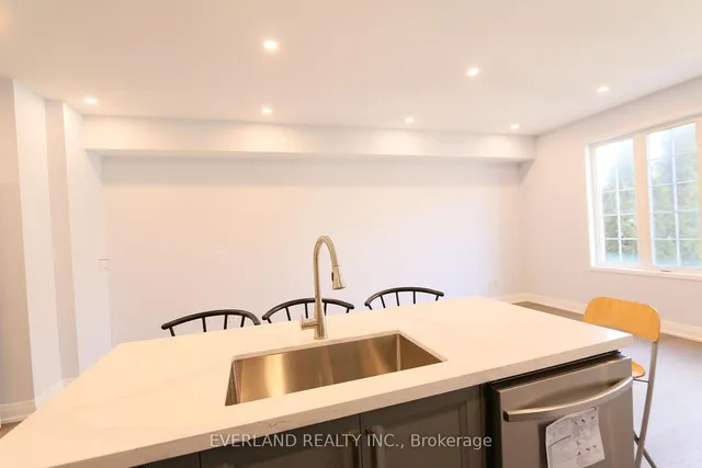 Additional image 32 of 623 Sentinel Rd