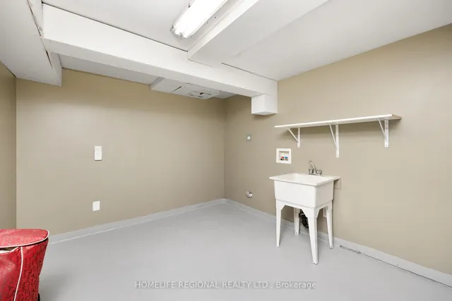 Additional image 38 of 200 Roxton Rd